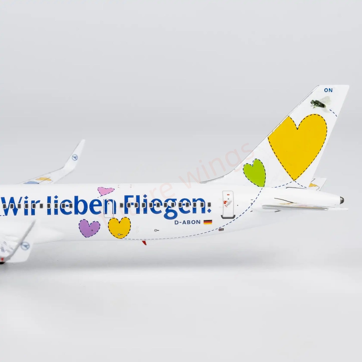 1:400 NG Models NG45010 Condor B757-300 D-ABON "Luxury Package" Aircraft Model+Free Tractor