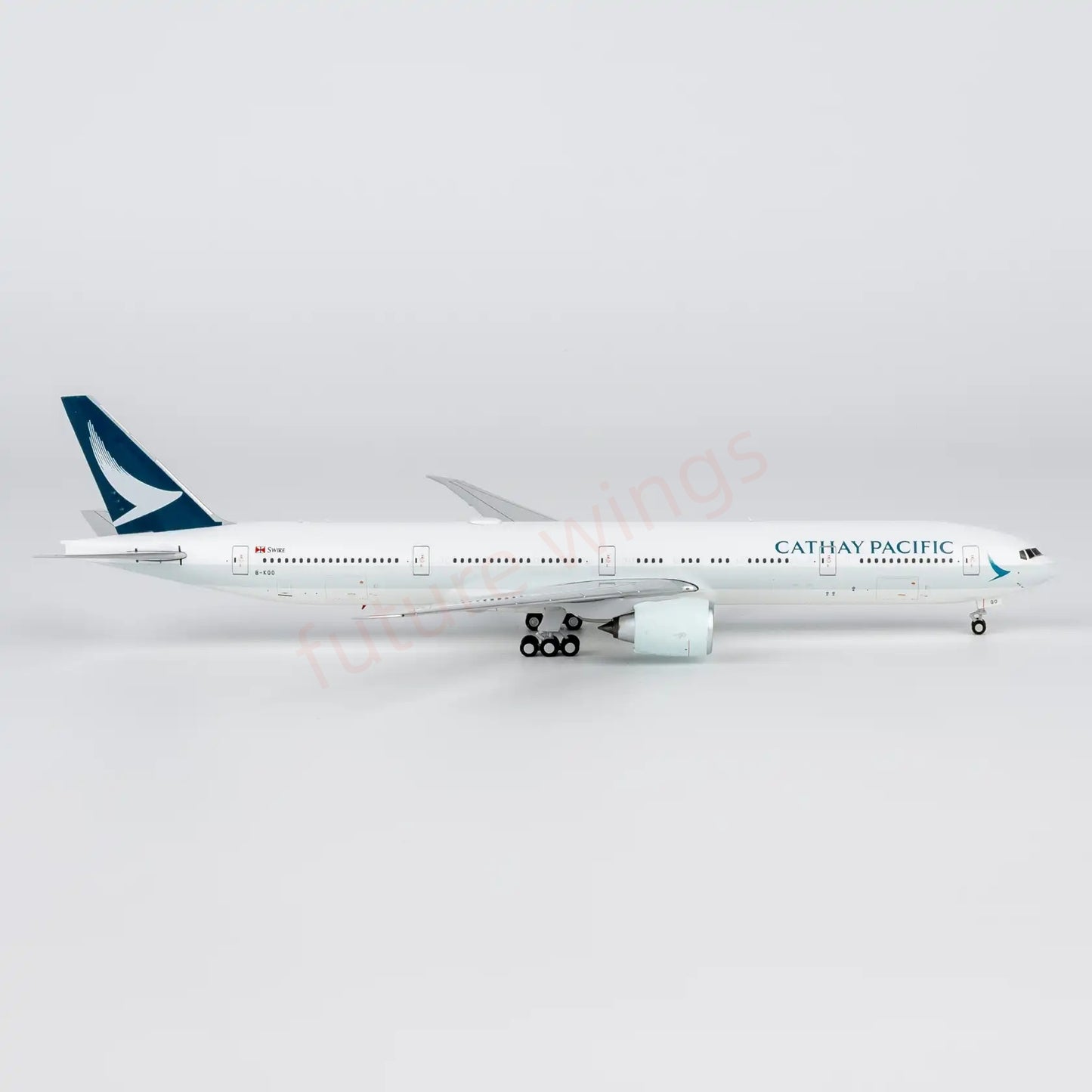 1:400 NG Models NG73105 Cathay Pacific B777-300ER B-KQO Aircraft Model+Free Tractor