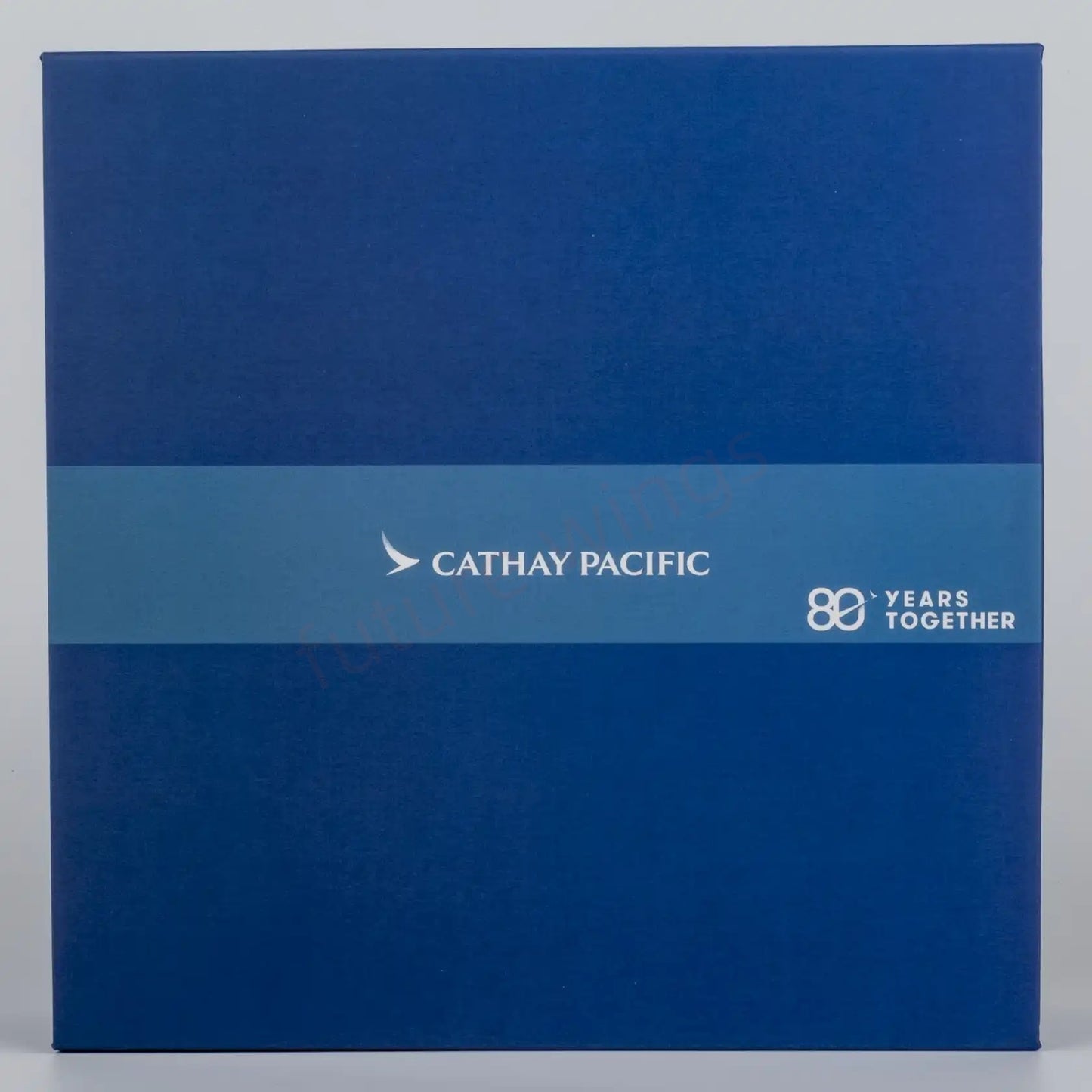 1:400 NG Models NG73107 Cathay Pacific B777-300ER B-KQO "80years" "Luxury Package" Aircraft Model+Free Tractor
