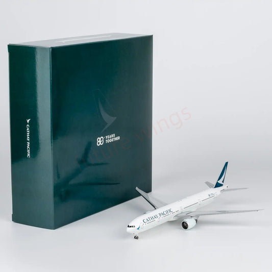 1:400 NG Models NG73108 Cathay Pacific B777-300ER B-KQO "80years" Aircraft Model+Free Tractor