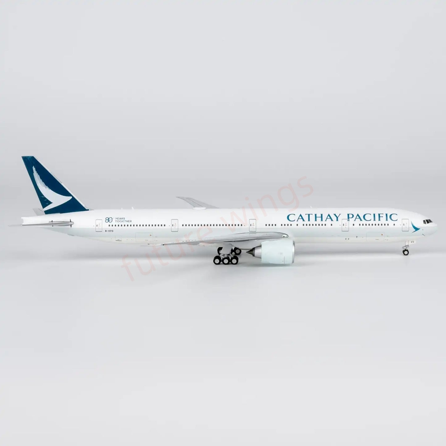 1:400 NG Models NG73108 Cathay Pacific B777-300ER B-KQO "80years" Aircraft Model+Free Tractor