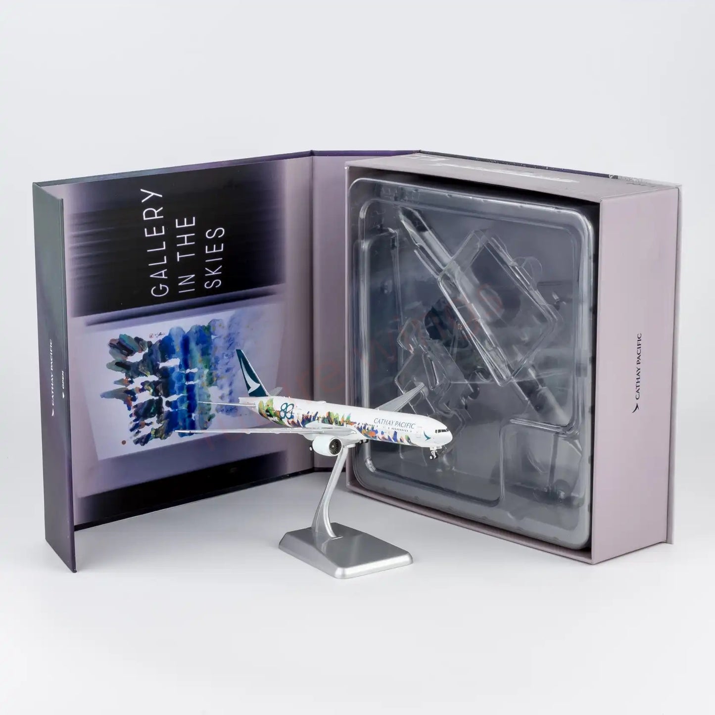 1:400 NG Models NG73109 Cathay Pacific B777-300ER B-KQU "80years" "Luxury Package" Aircraft Model+Free Tractor