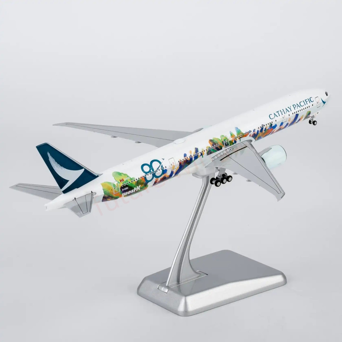 1:400 NG Models NG73109 Cathay Pacific B777-300ER B-KQU "80years" "Luxury Package" Aircraft Model+Free Tractor