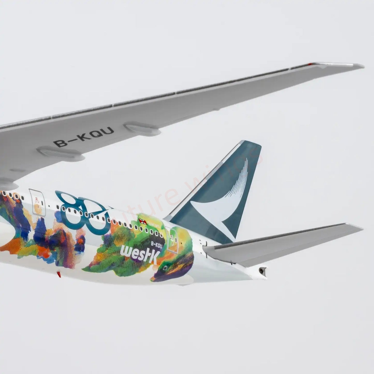 1:400 NG Models NG73110 Cathay Pacific B777-300ER B-KQU "80years" Aircraft Model+Free Tractor