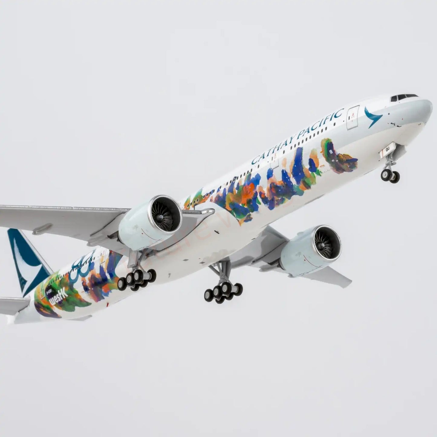 1:400 NG Models NG73109 Cathay Pacific B777-300ER B-KQU "80years" "Luxury Package" Aircraft Model+Free Tractor