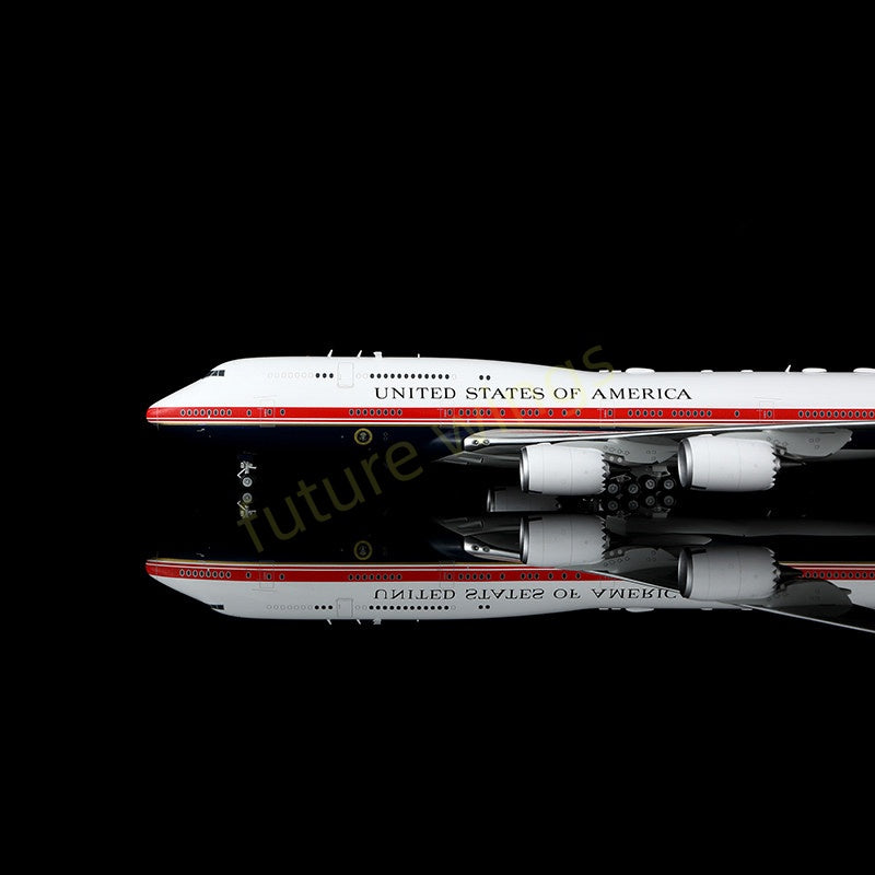 1:200 SQ Wings L2418 USAF B747-8 "Air Force One" Diecast Aircraft Model