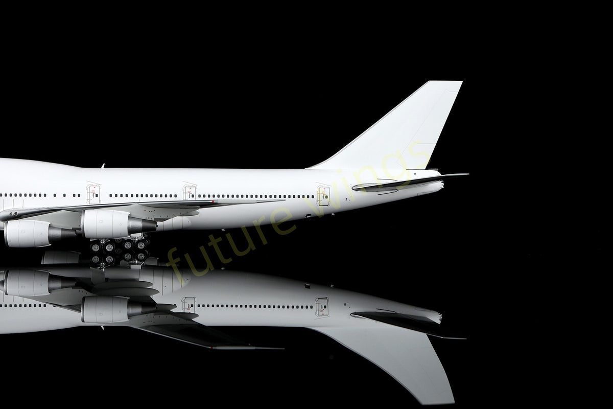 1:200 SQ Wings B747-300 Blank Aircraft Model With Stand