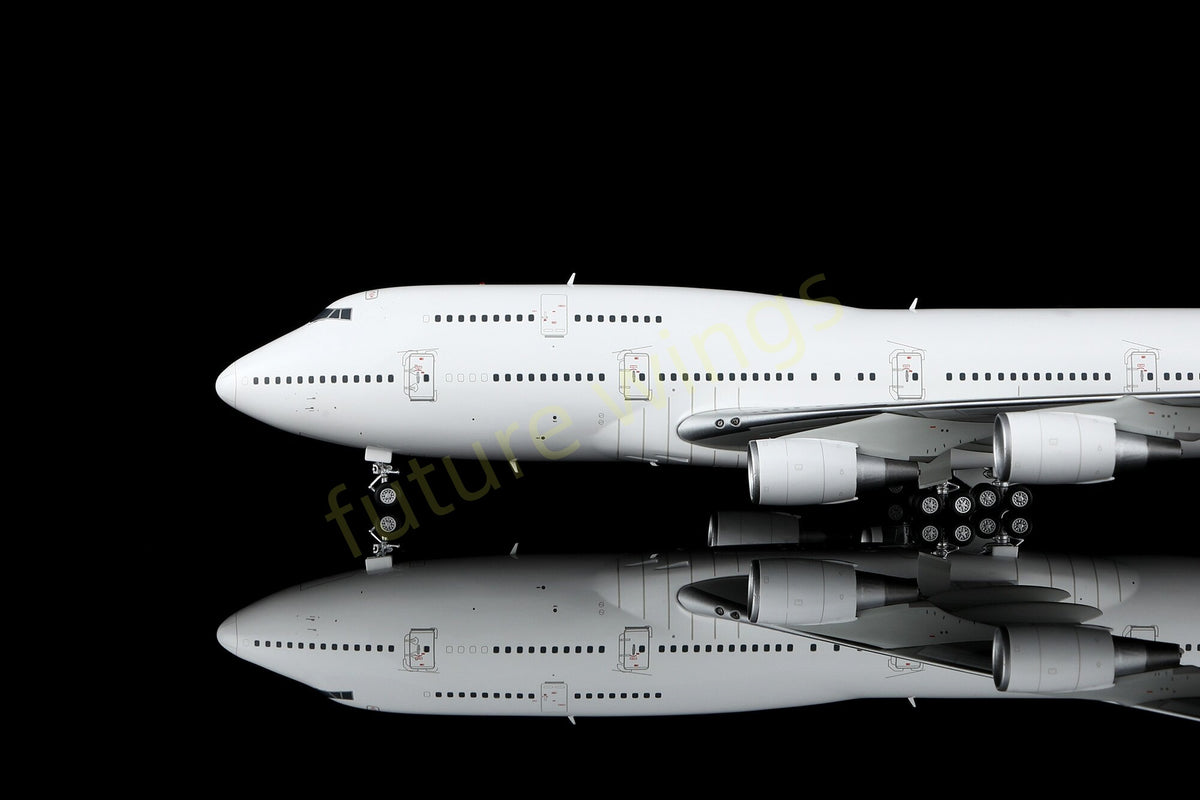 1:200 SQ Wings B747-300 Blank Aircraft Model With Stand