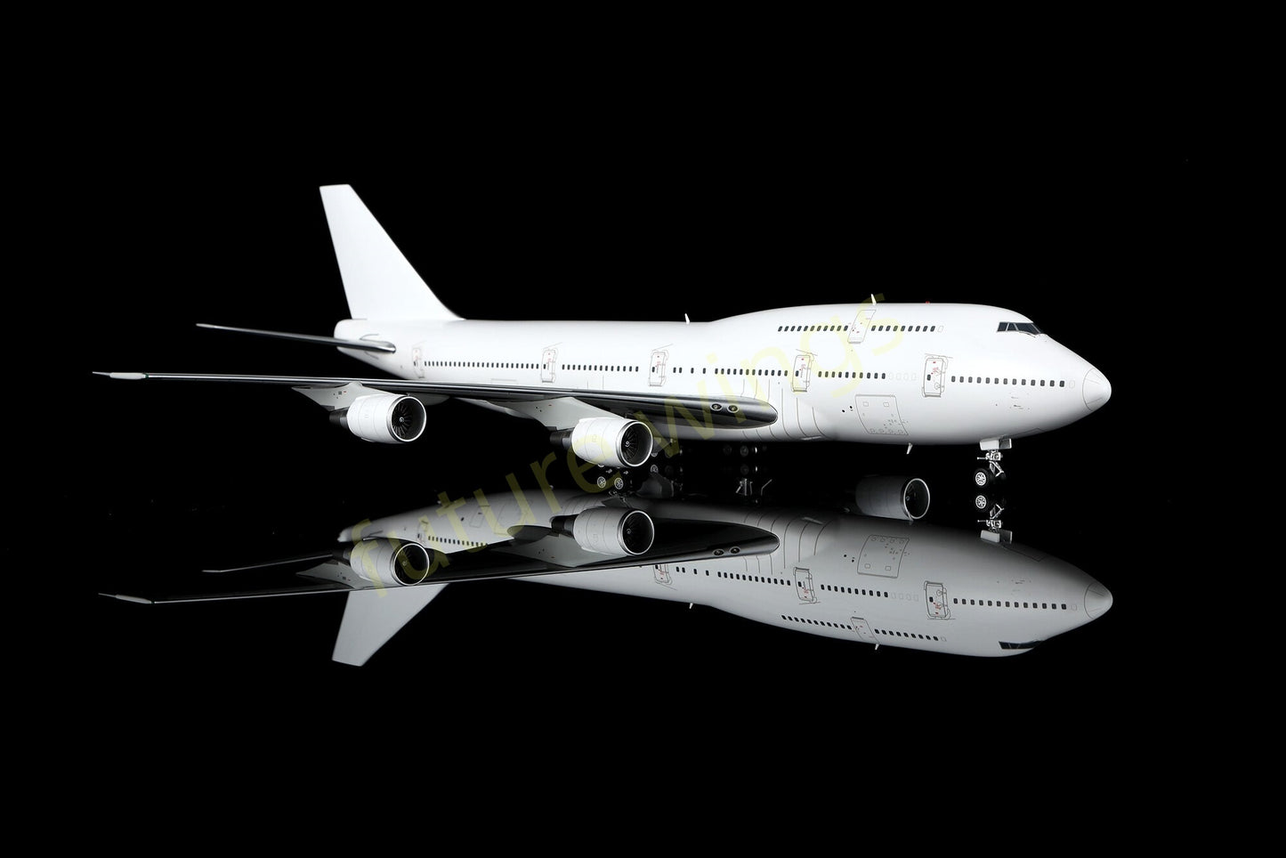 1:200 SQ Wings B747-300 Blank Aircraft Model With Stand