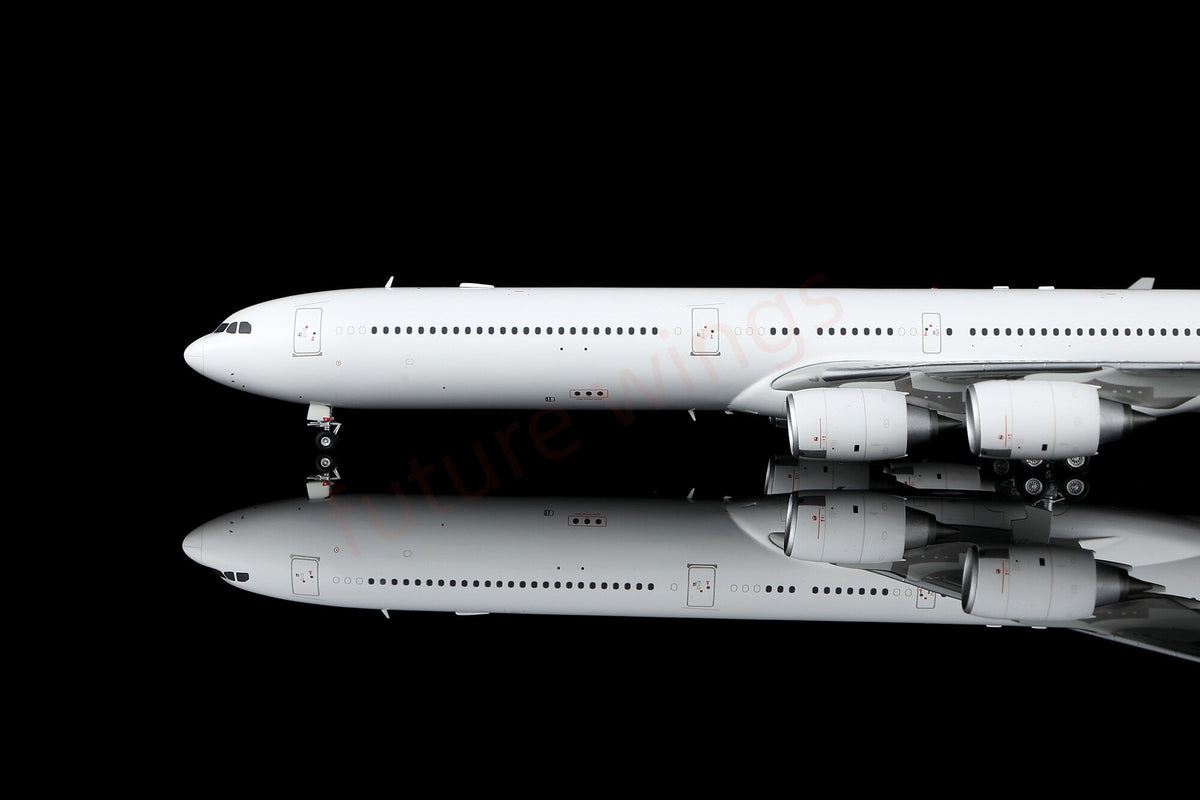 1:200 SQ Wings A340-600 Blank Aircraft Model With Stand