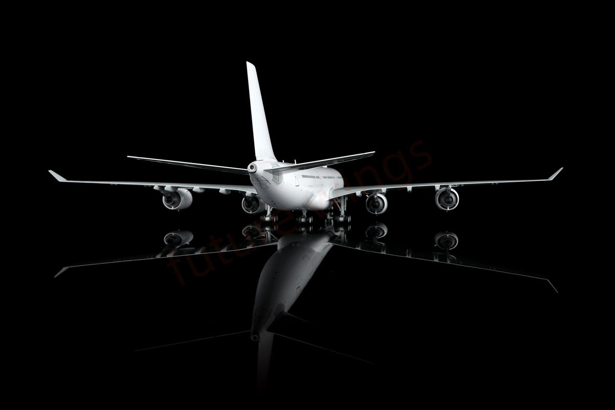 1:200 SQ Wings A340-500 Blank Aircraft Model With Stand