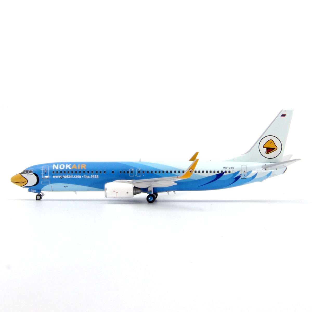 1:400 PandaModel NOK Air B737-800 HS-DBD Aircraft Model+Free Tractor