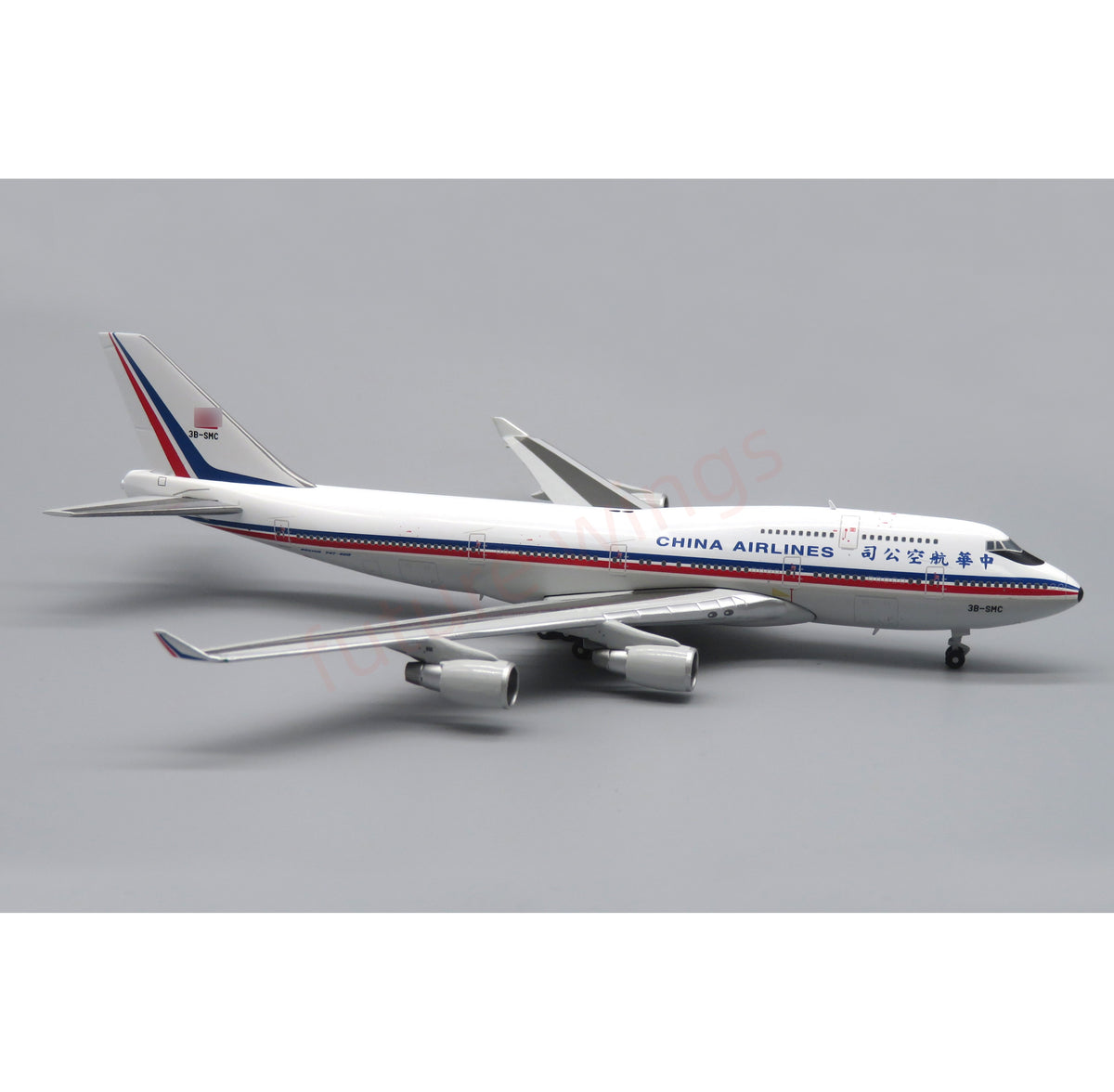 1:400 Apollo China Airlines B747-400 B-1866 Aircraft Model+Free Tractor