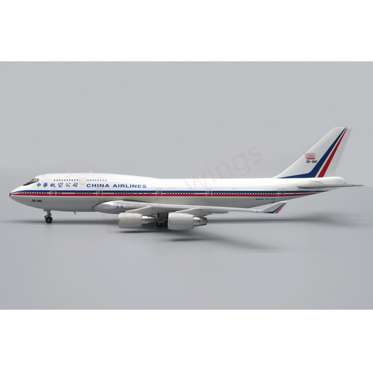 1:400 Apollo China Airlines B747-400 B-1866 Aircraft Model+Free Tractor