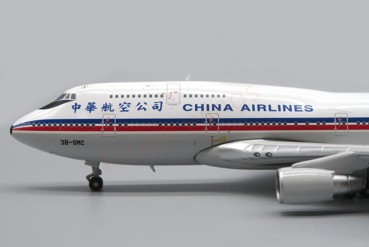 1:400 Apollo China Airlines B747-400 B-1866 Aircraft Model+Free Tractor