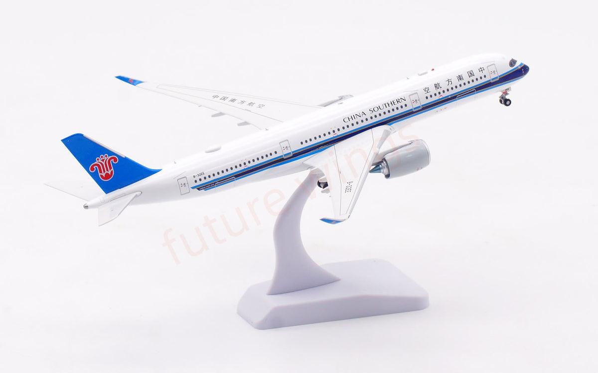 1:400 Aviation400 China Southern Airlines A350-900 B-32EE Aircraft Model+Free Tractor and Stand