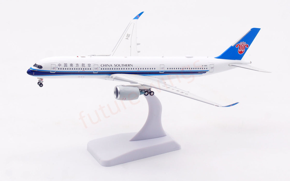 1:400 Aviation400 China Southern Airlines A350-900 B-32EE Aircraft Model+Free Tractor and Stand