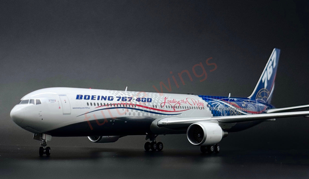 1:200 KJ Models(JC Wings)  Boeing House Color B767-400 N76400 Diecast Aircraft Model