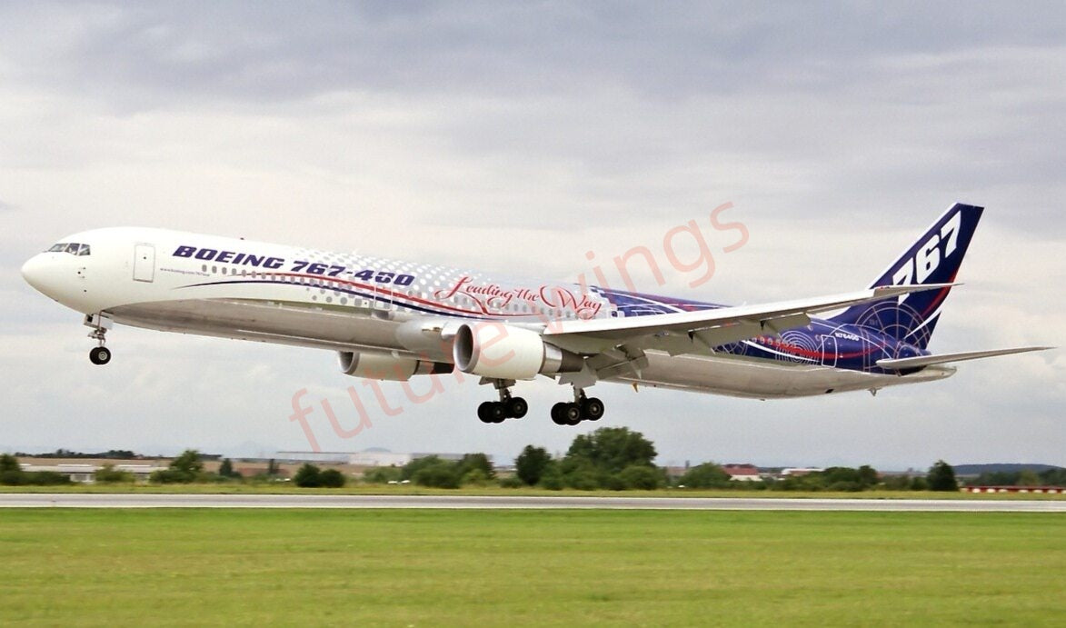 1:200 KJ Models(JC Wings)  Boeing House Color B767-400 N76400 Diecast Aircraft Model