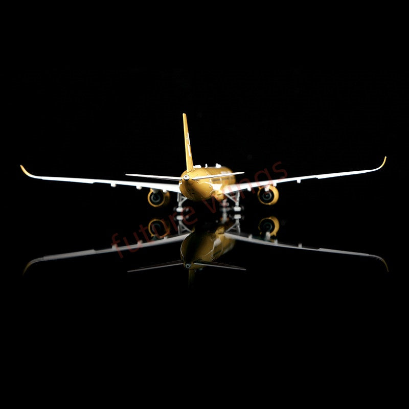 1:400 YY Wings Starlux Airlines A350-1000 B-58553 B-58554 Aircraft Model+Free Tractor
