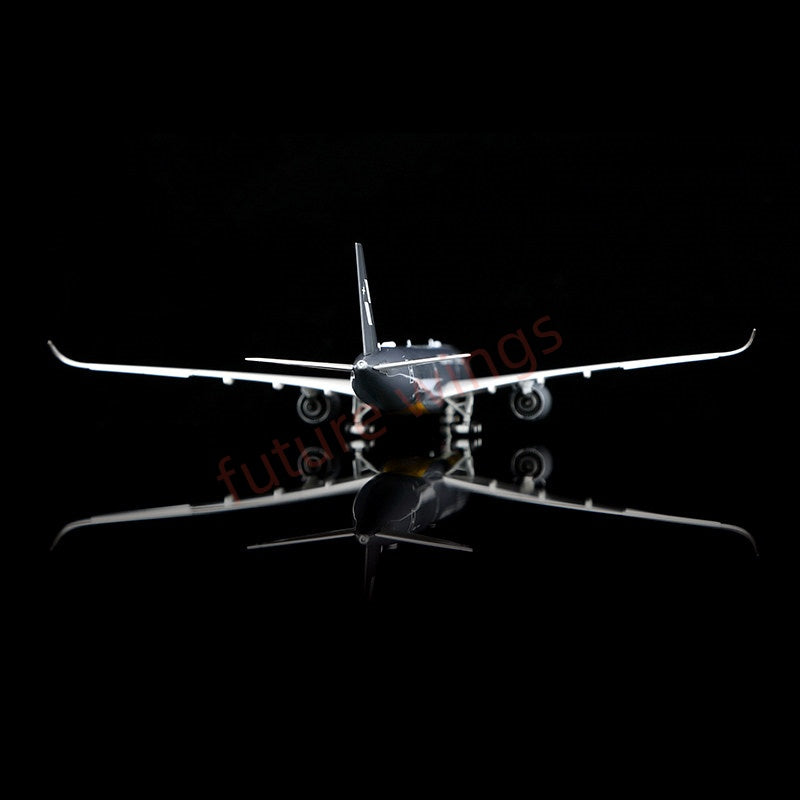 1:400 YY Wings Starlux Airlines A350-1000 B-58553 B-58554 Aircraft Model+Free Tractor