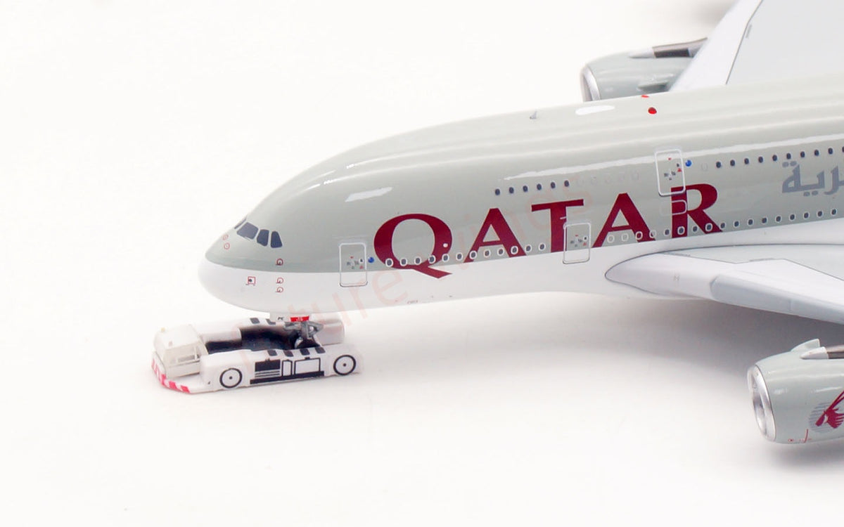 1:400 Aviation400 Qatar Airways A380 A7-APE Aircraft Model Free Tractor+Stand