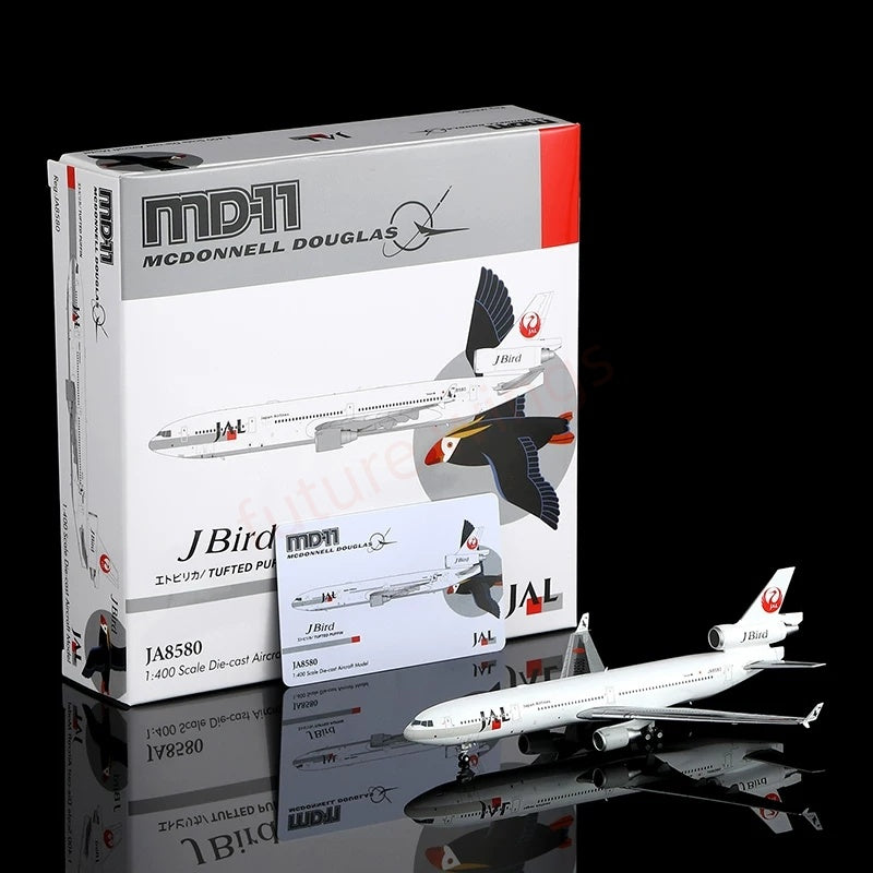1:400 HX Models Japan Airlines JAL MD-11 JA8580 A8589 Aircraft Model+Free Tractor
