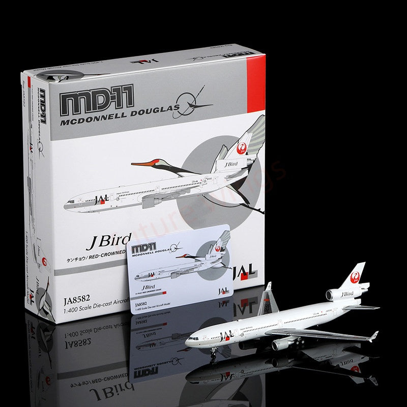 1:400 HX Models Japan Airlines JAL MD-11 JA8580 A8589 Aircraft Model+Free Tractor