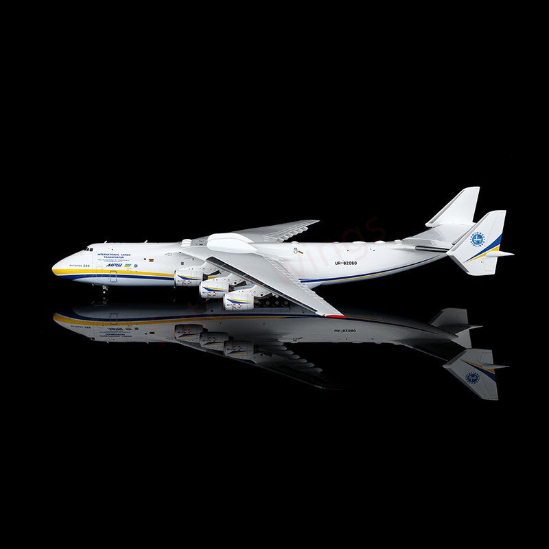 1:400 HX Models Antonov An-225 UR-82060 Aircraft Model Free Tractor+Stand