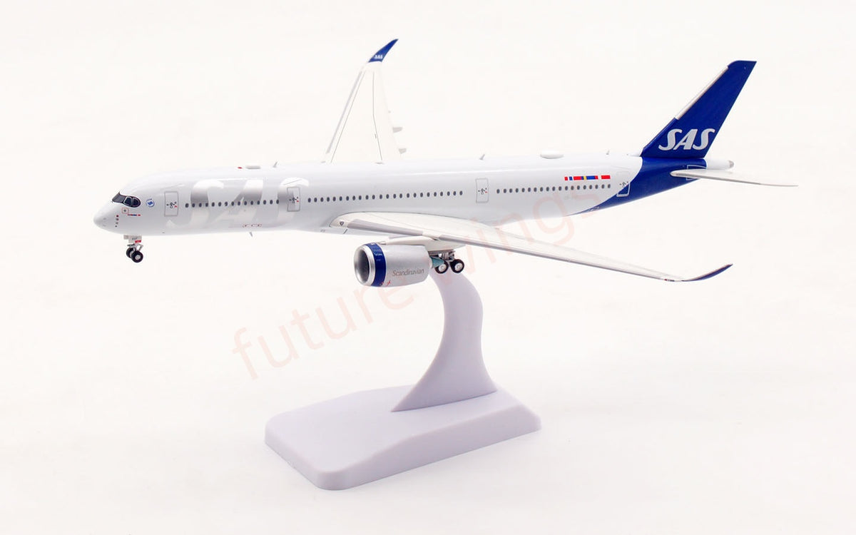 1:400 Aviation400 SAS A350-900 SE-RSF Aircraft Model+Free Tractor and Stand