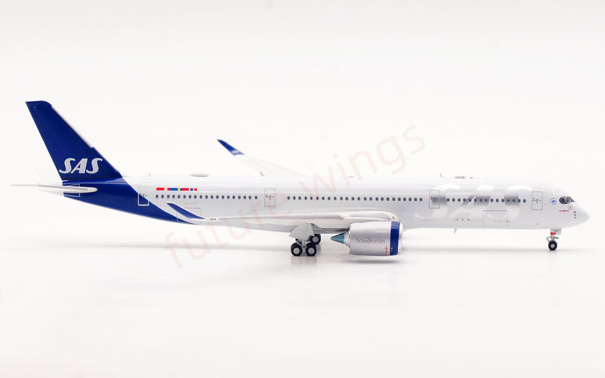 1:400 Aviation400 SAS A350-900 SE-RSF Aircraft Model+Free Tractor and Stand