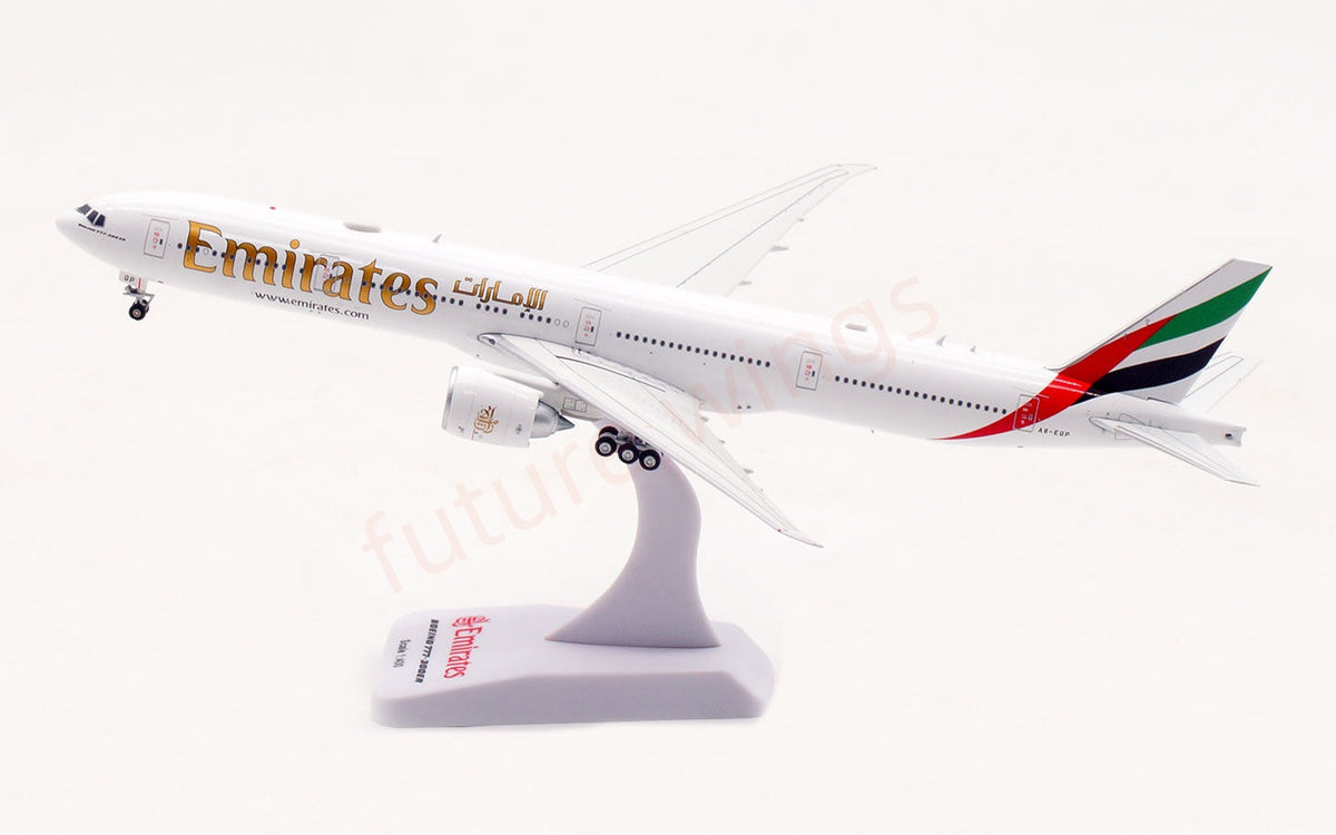 1:400 Aviation400 Emirates Airways B777-300ER A6-EQP Aircraft Model Free Tractor+Stand