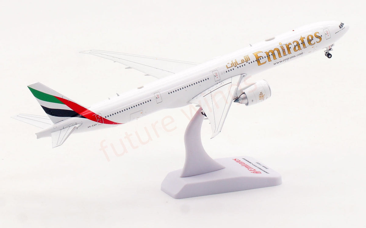 1:400 Aviation400 Emirates Airways B777-300ER A6-EQP Aircraft Model Free Tractor+Stand