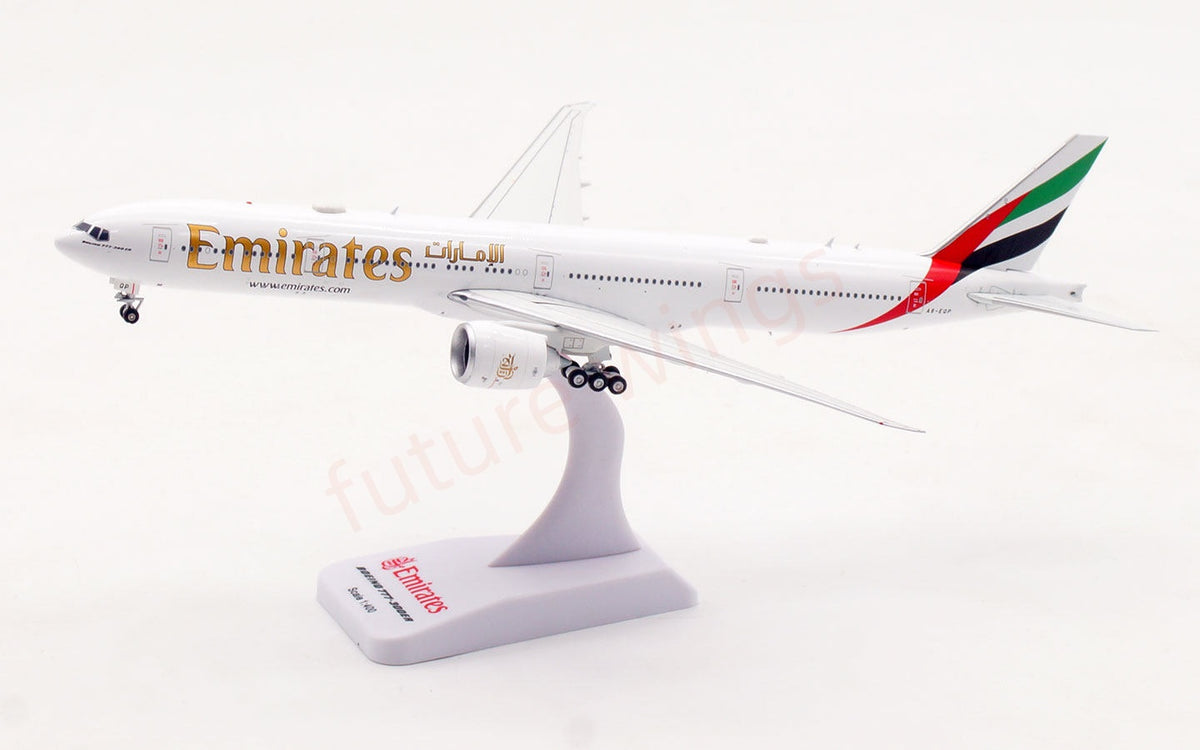 1:400 Aviation400 Emirates Airways B777-300ER A6-EQP Aircraft Model Free Tractor+Stand