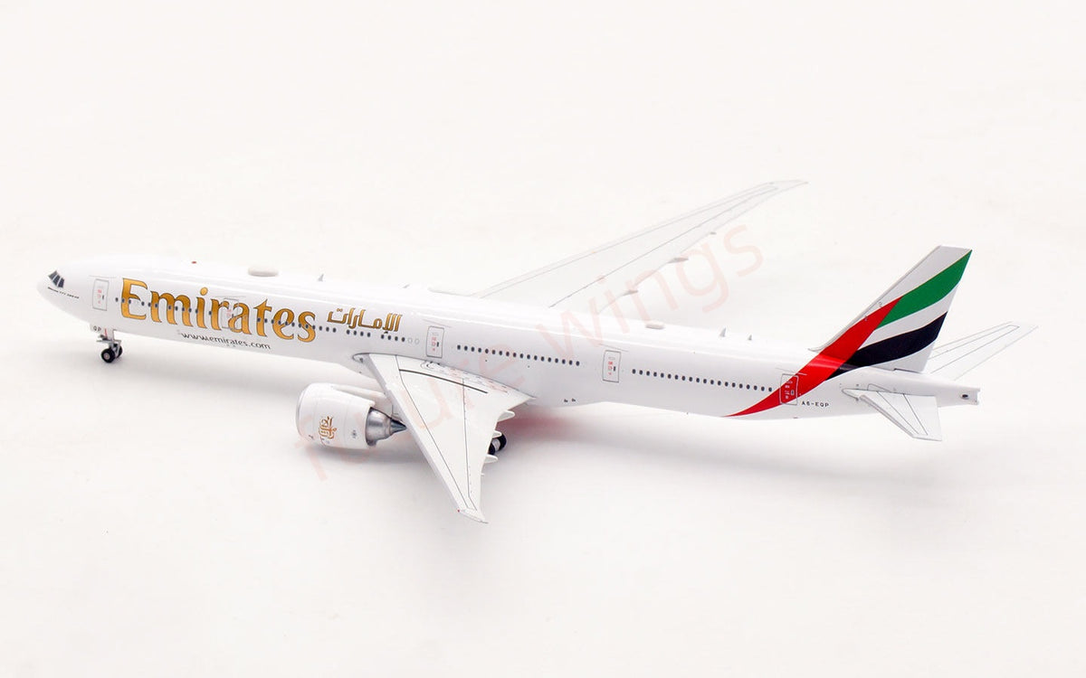1:400 Aviation400 Emirates Airways B777-300ER A6-EQP Aircraft Model Free Tractor+Stand