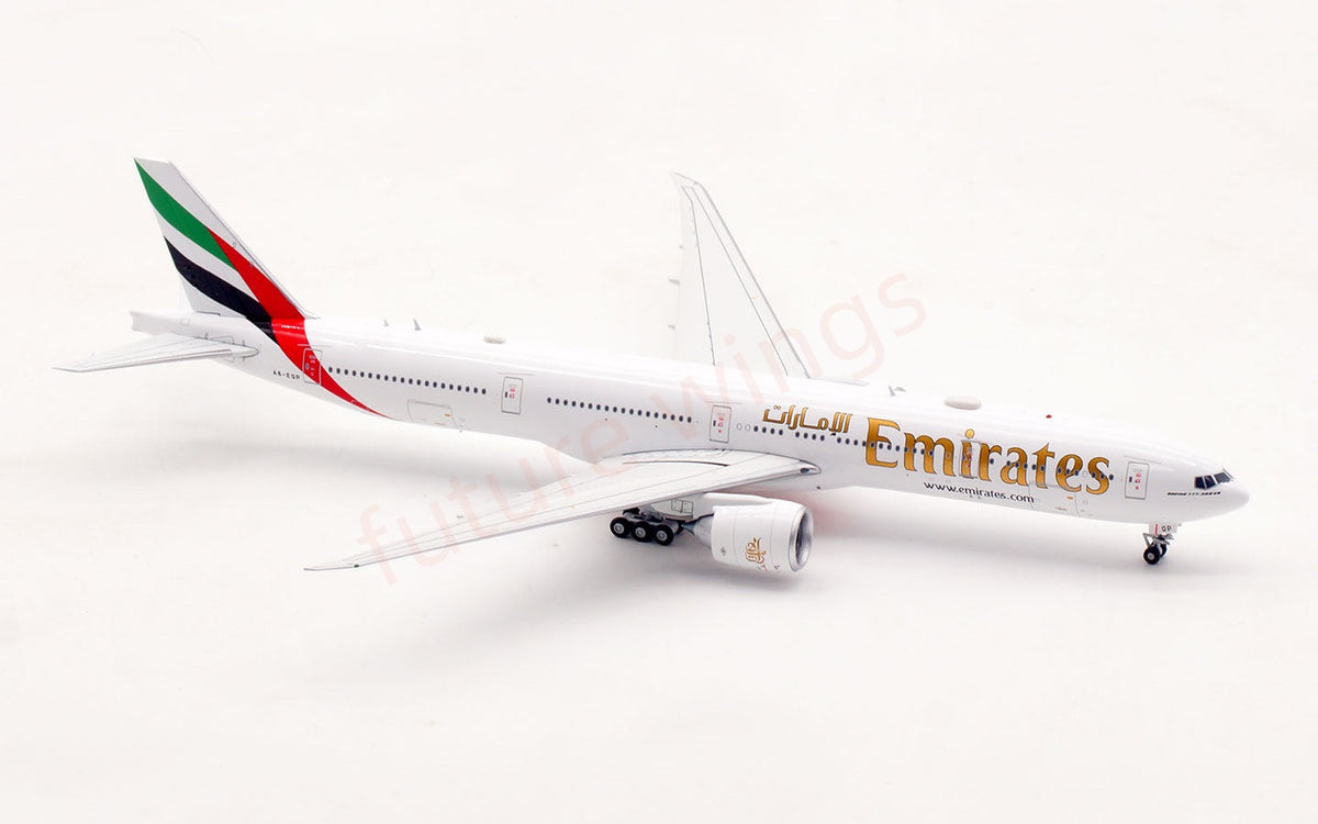 1:400 Aviation400 Emirates Airways B777-300ER A6-EQP Aircraft Model Free Tractor+Stand