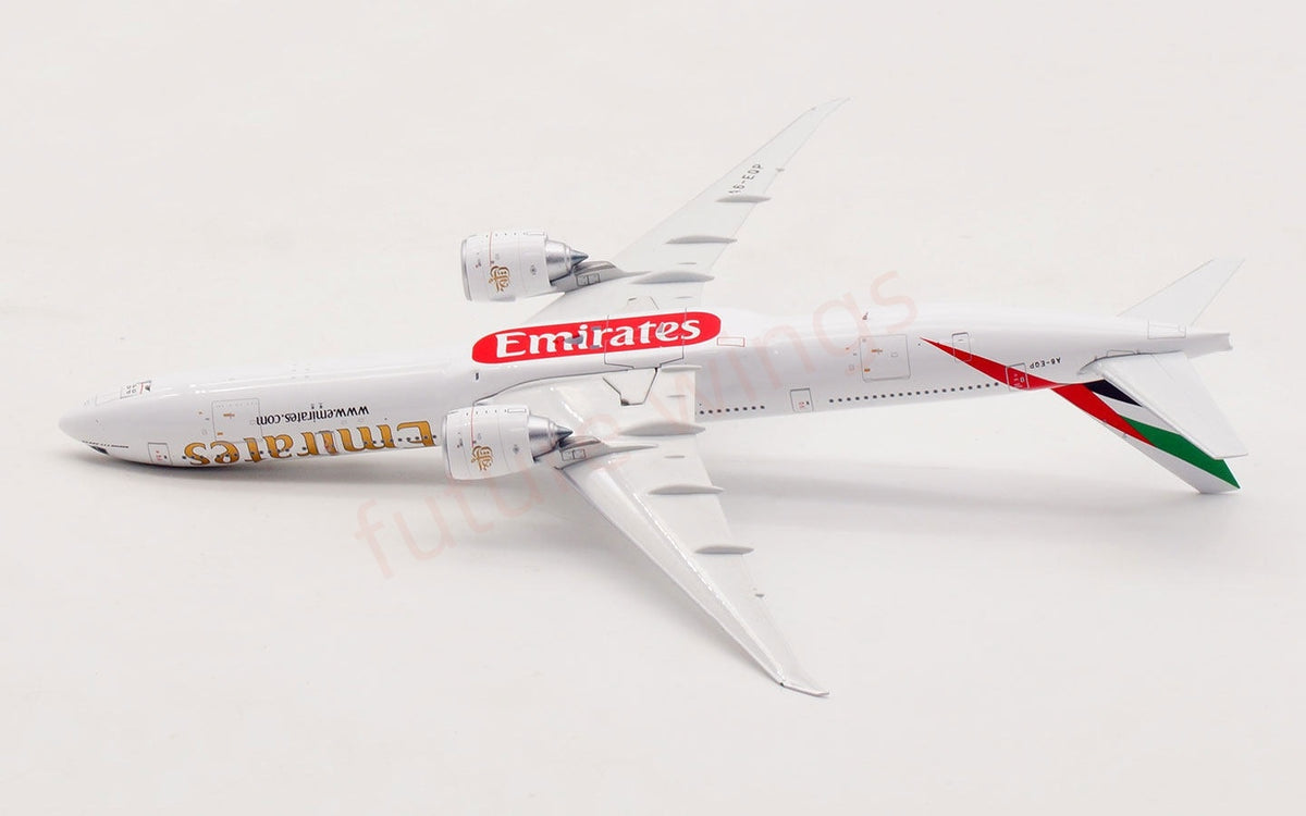 1:400 Aviation400 Emirates Airways B777-300ER A6-EQP Aircraft Model Free Tractor+Stand