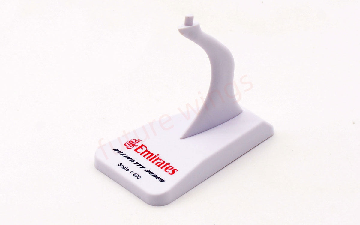 1:400 Aviation400 Emirates Airways B777-300ER A6-EQP Aircraft Model Free Tractor+Stand