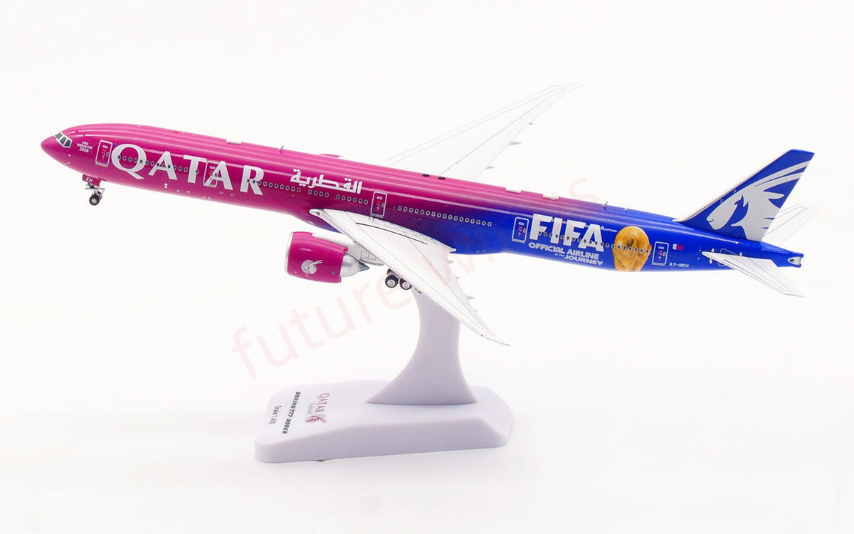 1:400 Aviation400 Qatar Airways B777-300ER  A7-BEH Aircraft Model Free Tractor+Stand