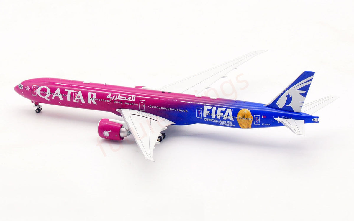 1:400 Aviation400 Qatar Airways B777-300ER  A7-BEH Aircraft Model Free Tractor+Stand