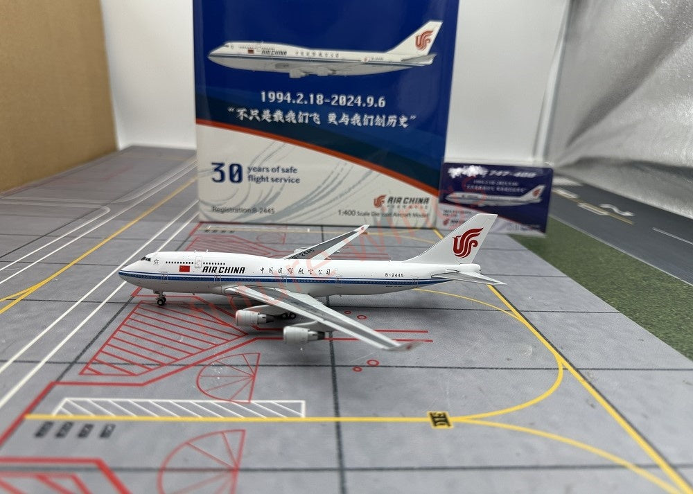 1:400 YY Wings Air China B747-400 B-2445 B-2447 B-2472 Free Tractor +Stand