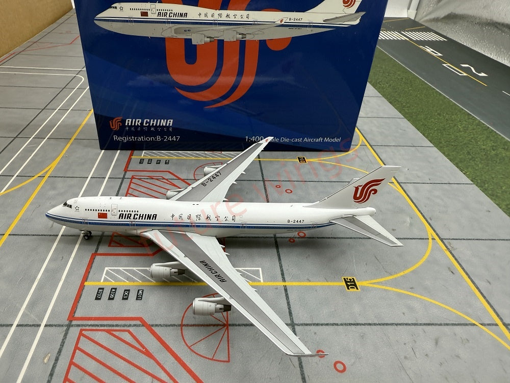 1:400 YY Wings Air China B747-400 B-2445 B-2447 B-2472 Free Tractor +Stand