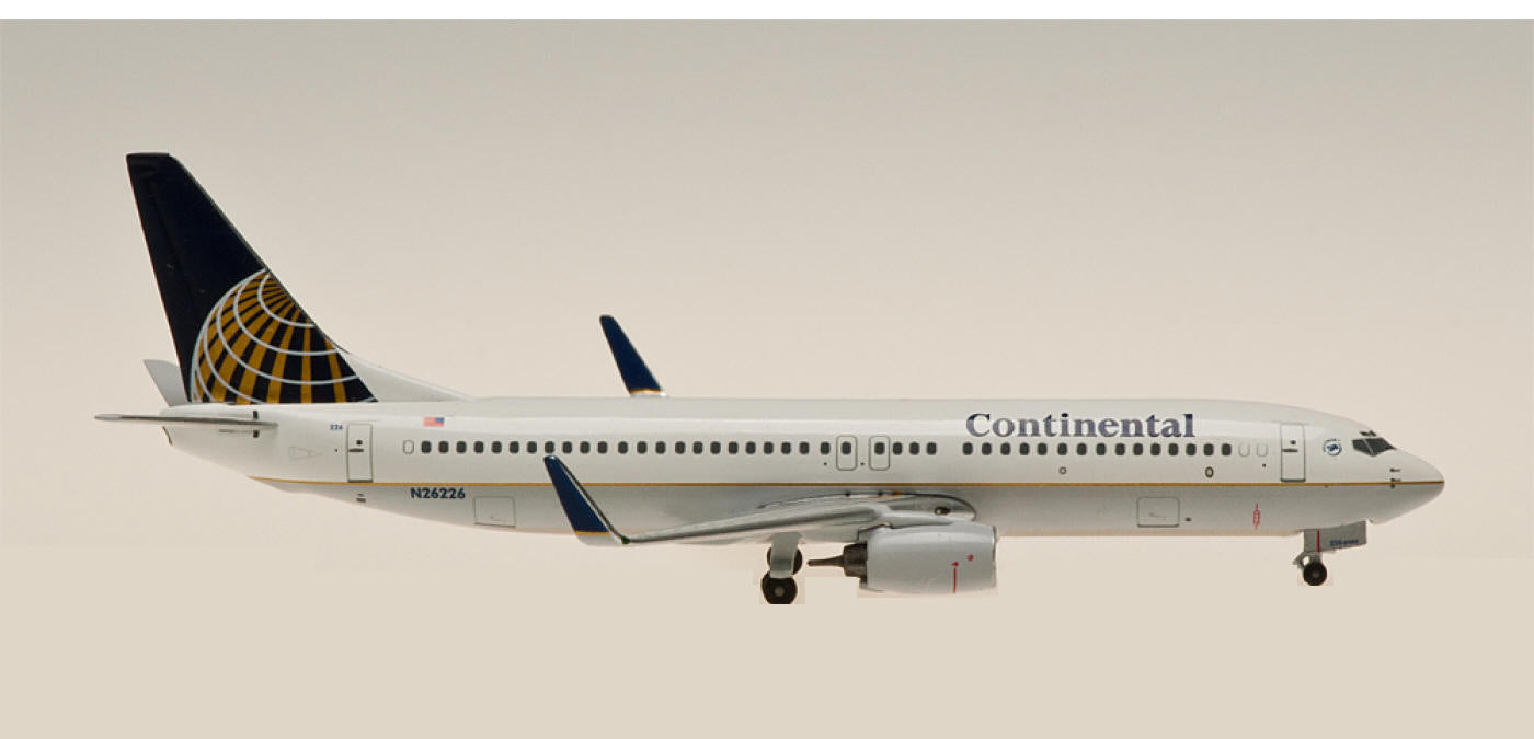 (Rare)1:400 AeroClassics AC4N26226 Continental Boeing 737-800 N26226+Free Tractor