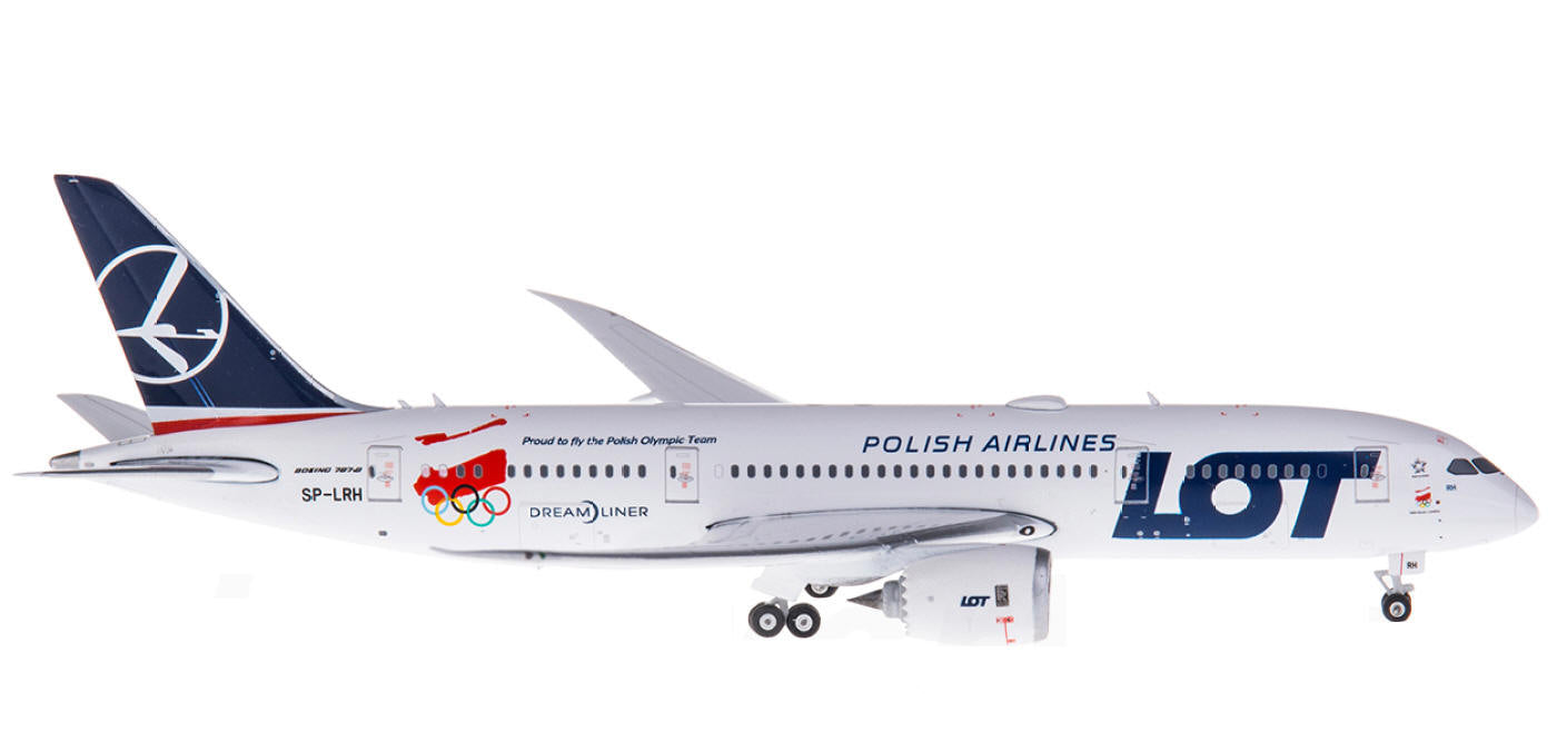 1:400 Phoenix PH04174 LOT Boeing 787-8 SP-LRH+Free Tractor