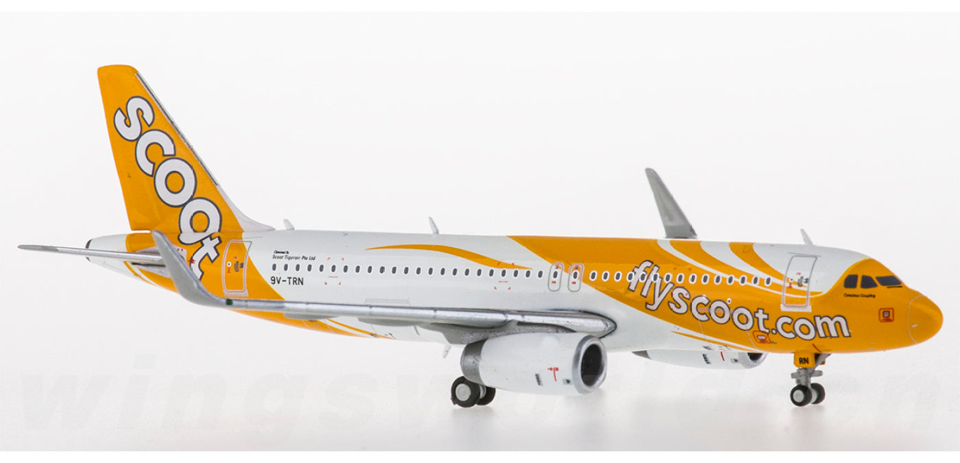 1:400 JC Wings XX4722 Scoot Airlines Airbus A320 9V-TRN+Free Tractor