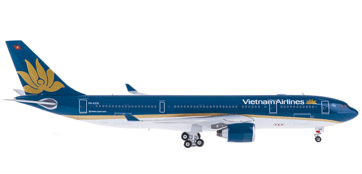 (Rare)1:400 Phoenix PH11278 Vietnam Airlines Airbus A330-200 VN-A376+Free Tractor