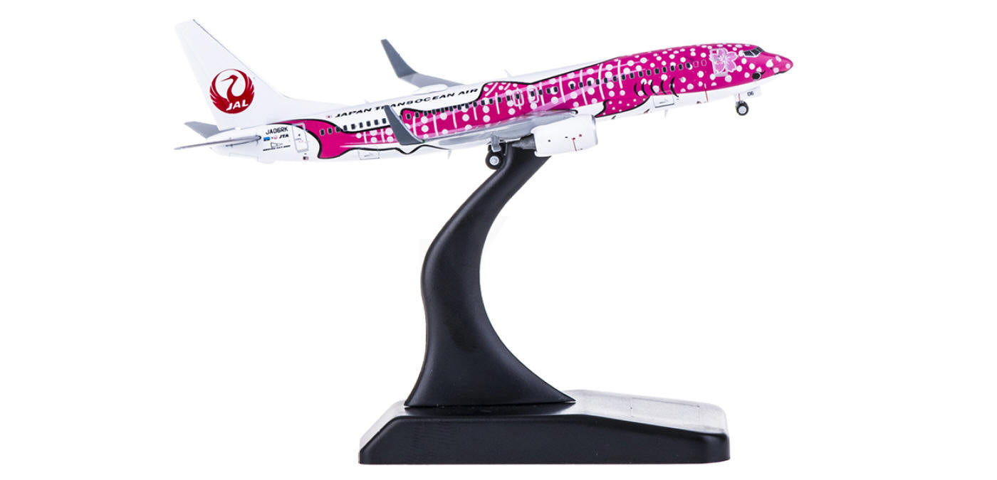 1:400 JC Wings EW4738002 Japan Airlines Boeing 737-800 JA06RK Free Tractor+Stand