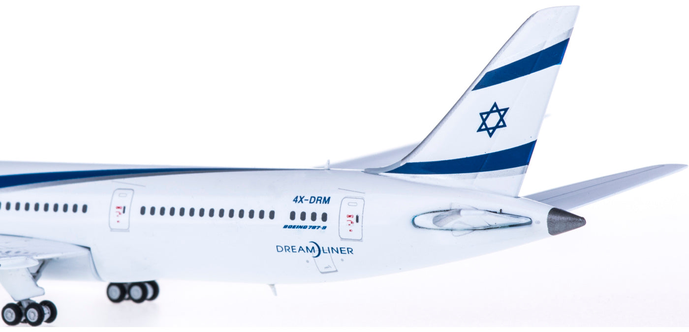 1:400 Geminijets GJELY1564 El Al Boeing 787-9 4X-DRM+Free Tractor