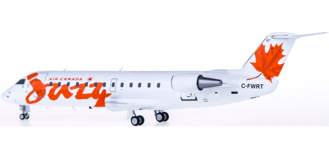 1:200 NG Models NG51007 Air Canada Bombardier CRJ100 C-FWRT
