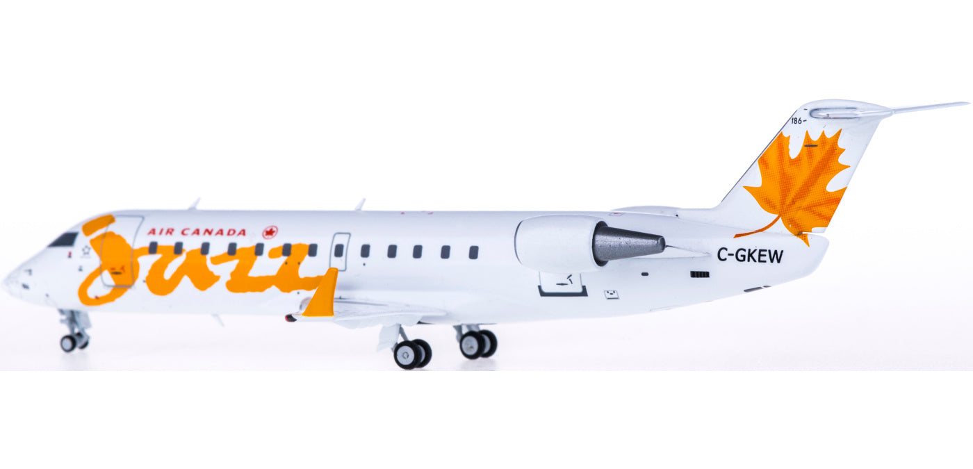 1:200 NG Models NG52019 Air Canada Bombardier CRJ200LR C-GKEW